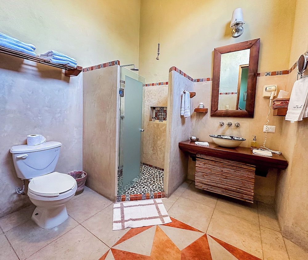 Hotel Casa San Angel 66/68
