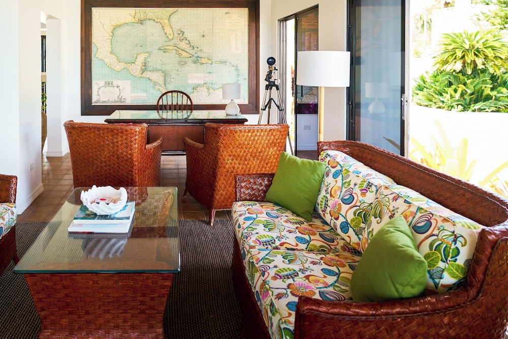 Mount Nevis Hotel and Beach Club 33/72