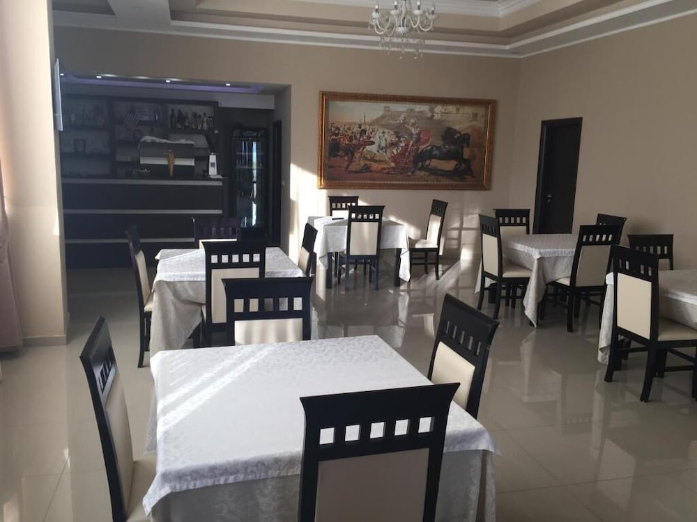 Haris Hotel Vlore 37/50