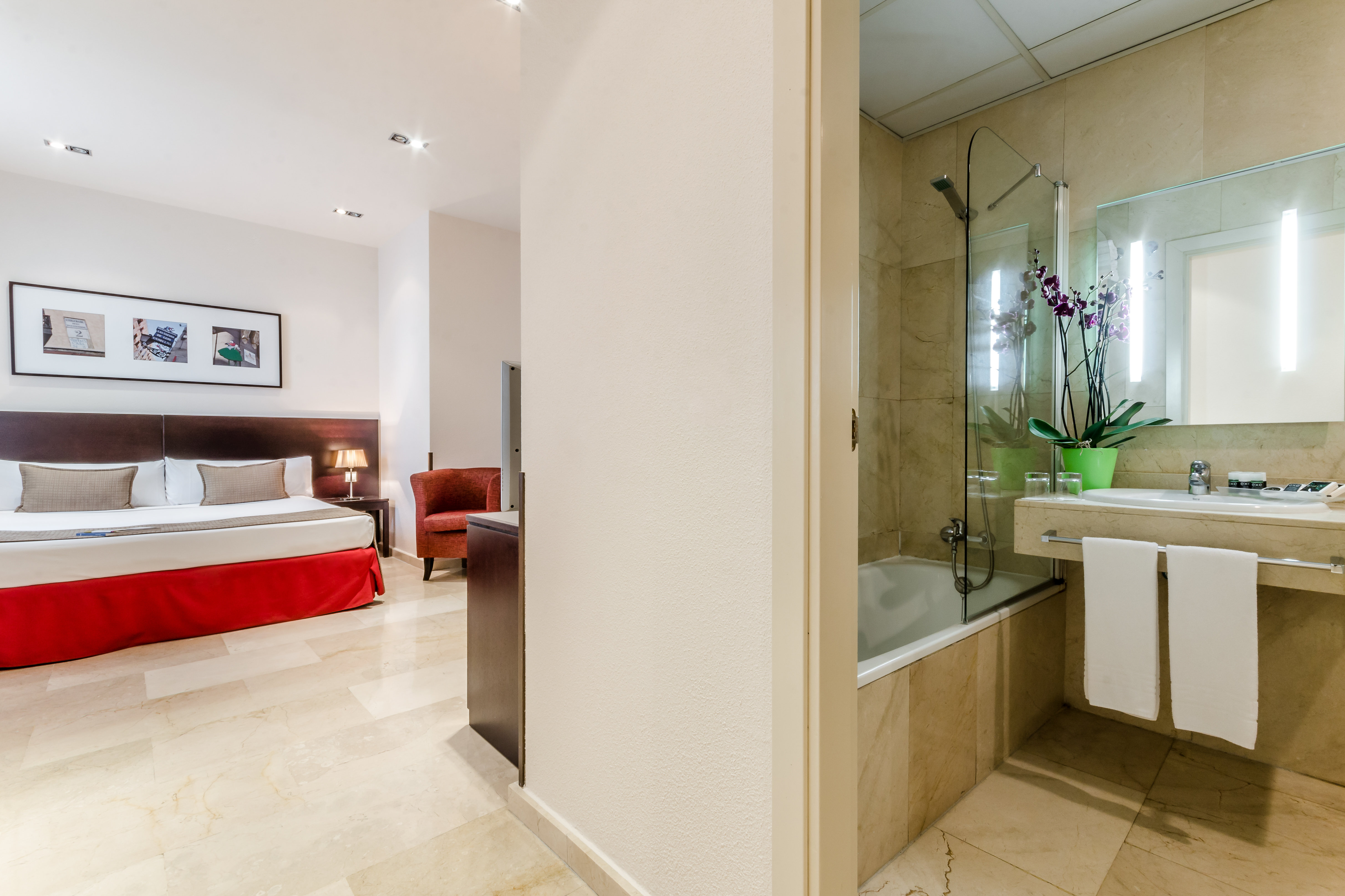 Exe Suites 33 53/55
