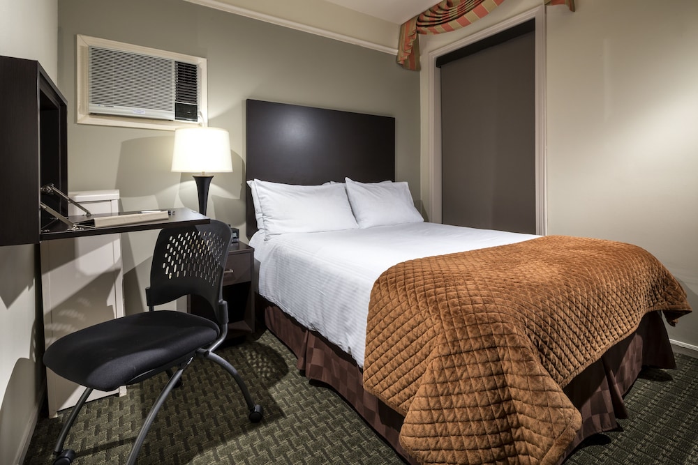 Willows Hotel 15/24