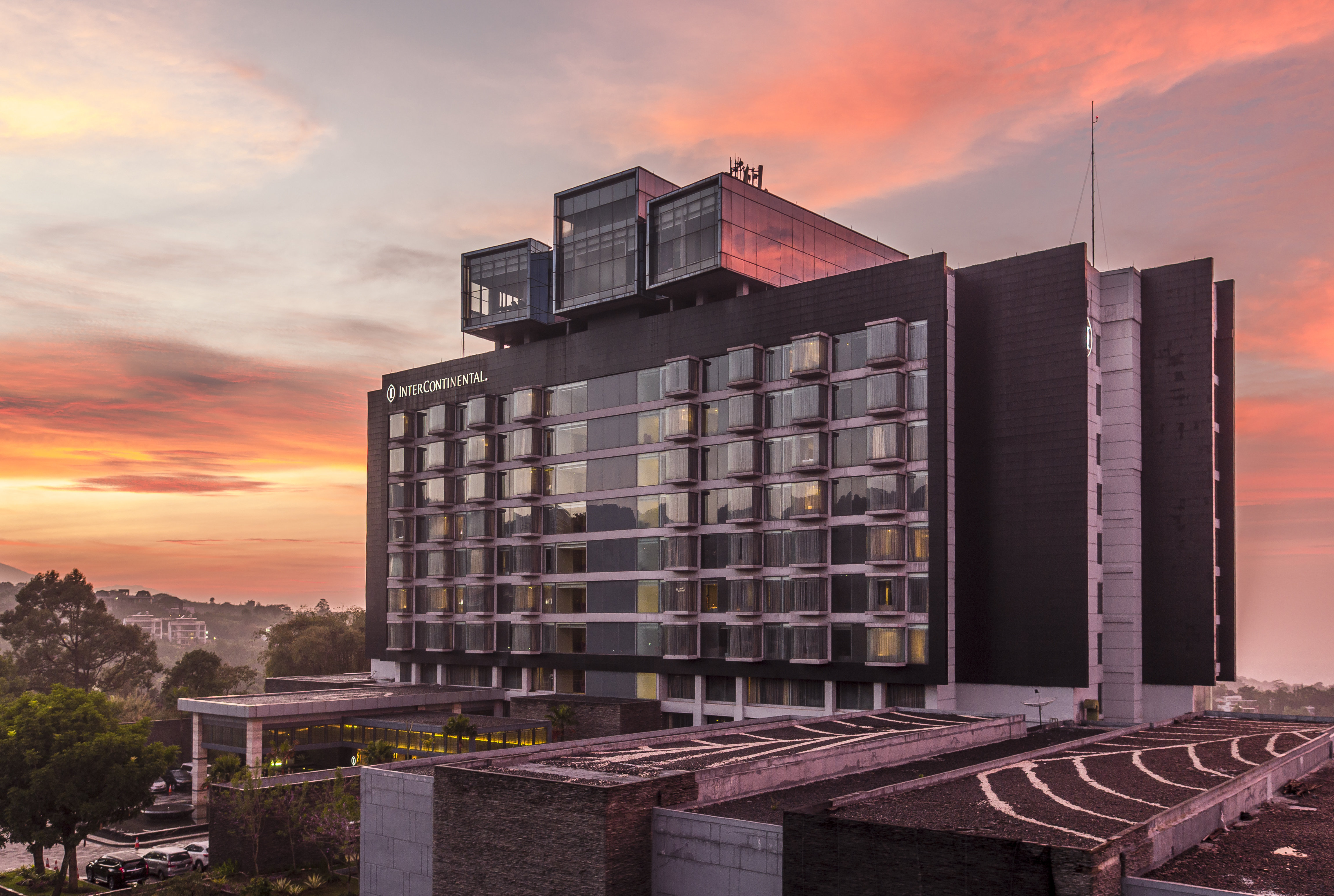 INTERCONTINENTAL BANDUNG DAGO PAKAR 3/50
