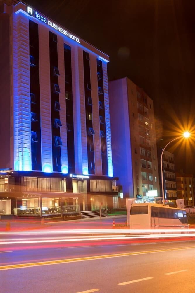 Fesa Business Hotel 6/67