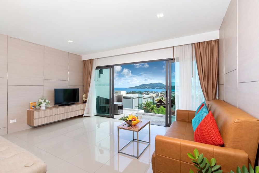 Patong Bay Hill Resort 37/70
