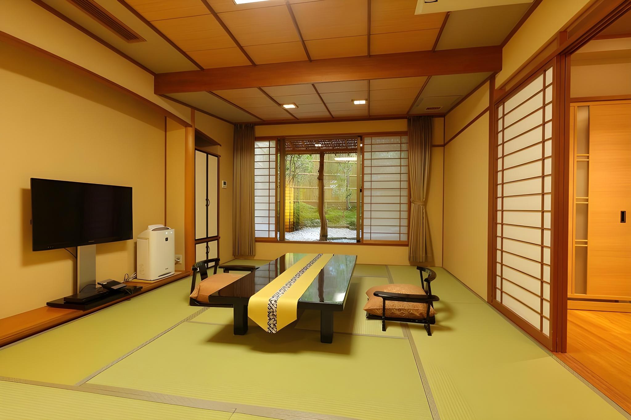 Japanese, Silver, Suite, Twin Beds