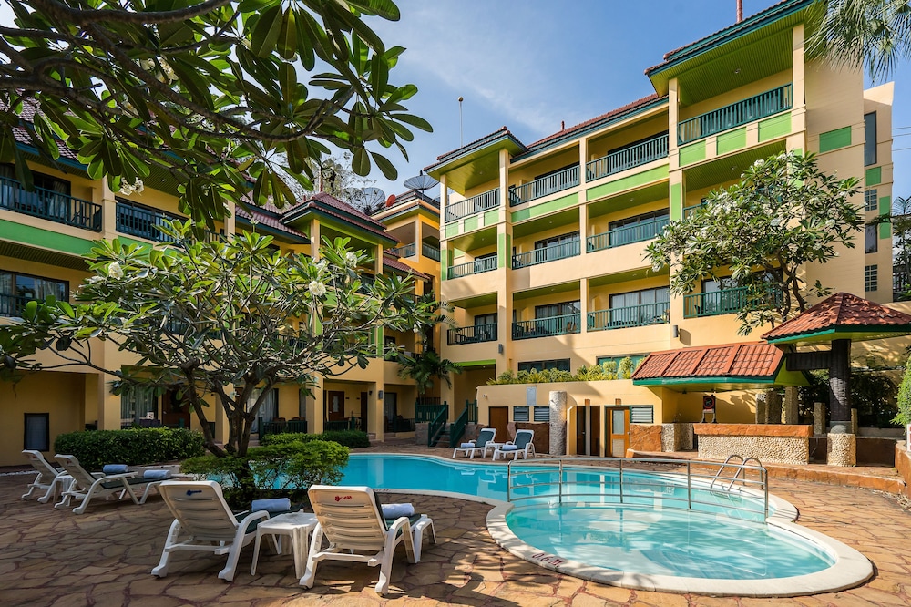Chaba Cabana Beach Resort in KOH SAMUI