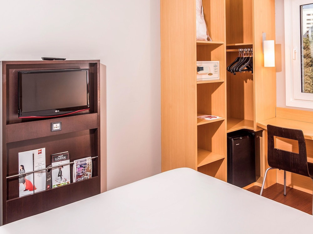 Ibis Asuncion 21/69