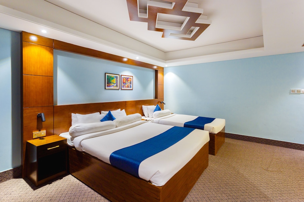 Hotel The Capital 9/50