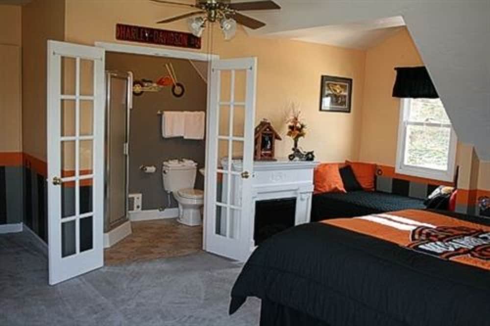 at the Waters Edge Bed &amp; Breakfast 40/61