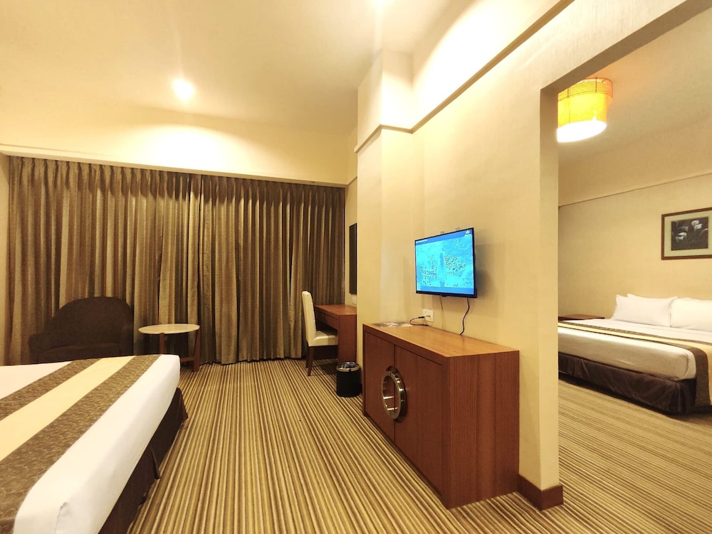 Pearl View Hotel 27/50