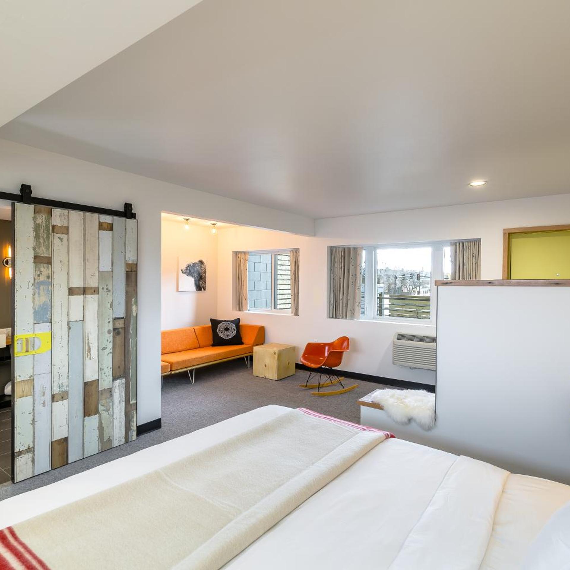 Superior, King Bed