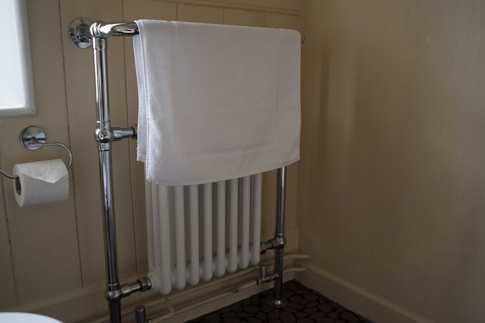 Village House Hotel - Inn 17/31