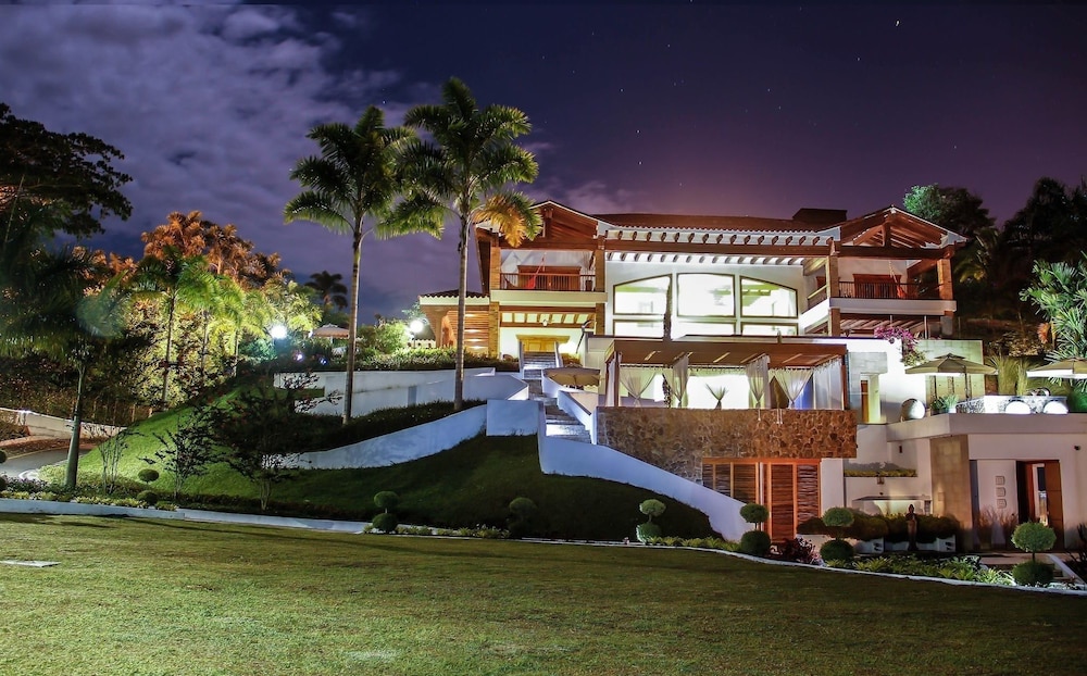 Visus Hotel Boutique and Spa 2/50