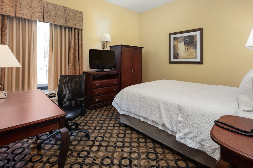 Hampton Inn By Hilton Springfield 27/49