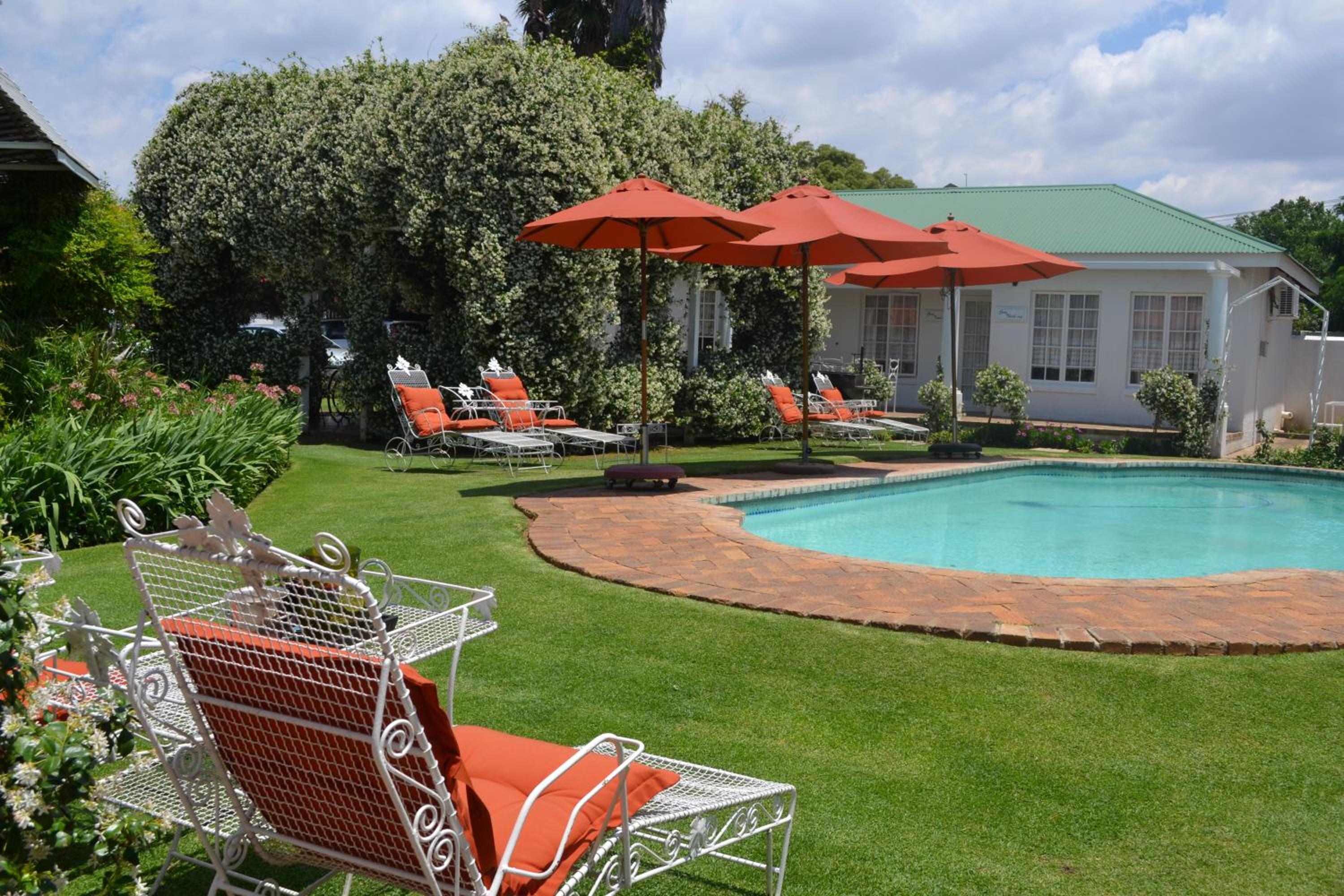 A Tapestry Garden Guest House 26/36