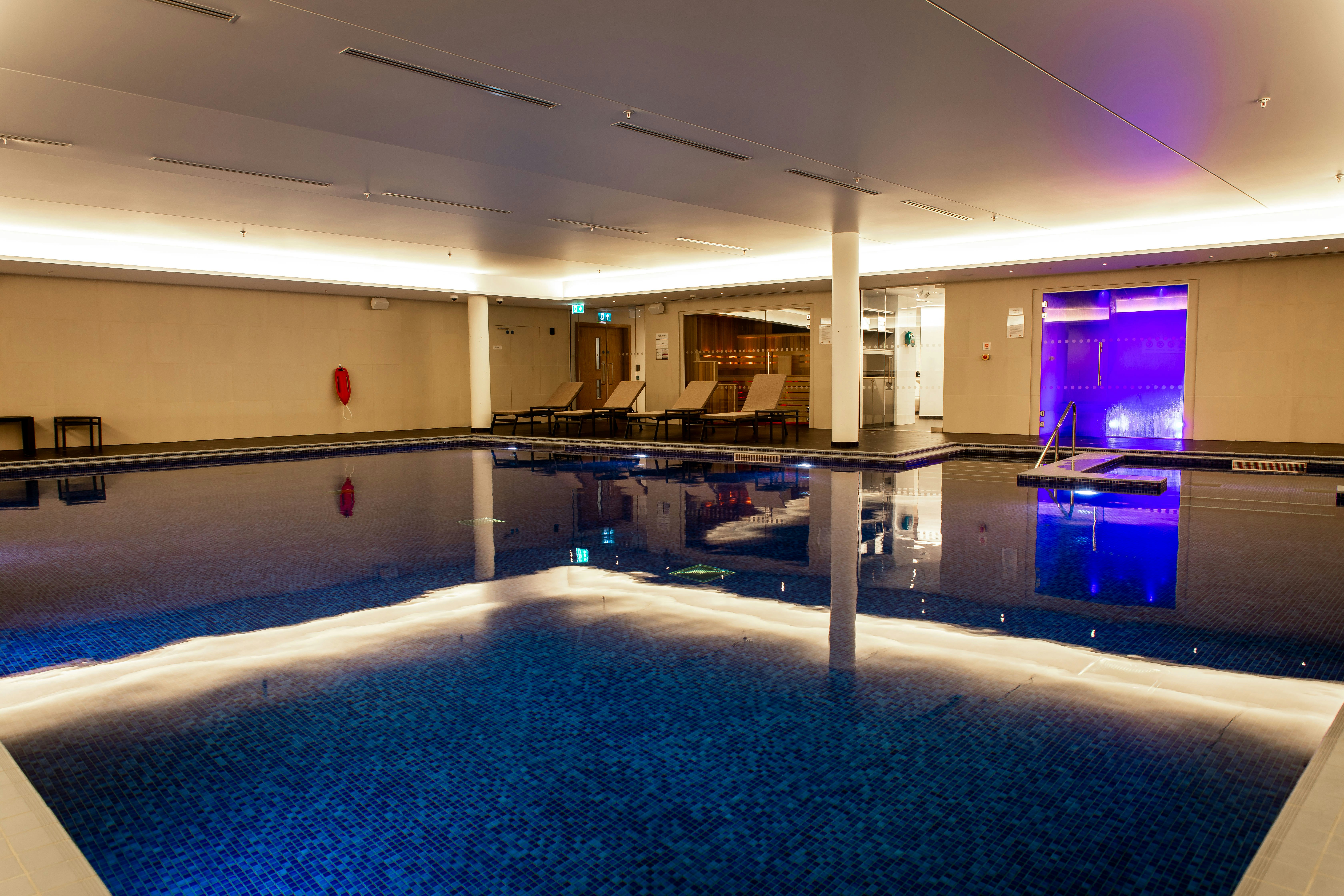 Lincoln Plaza London Curio Collection By Hilton 3/10