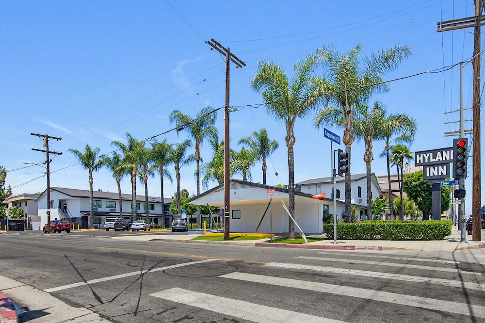 Hyland Motel Van Nuys 28/50