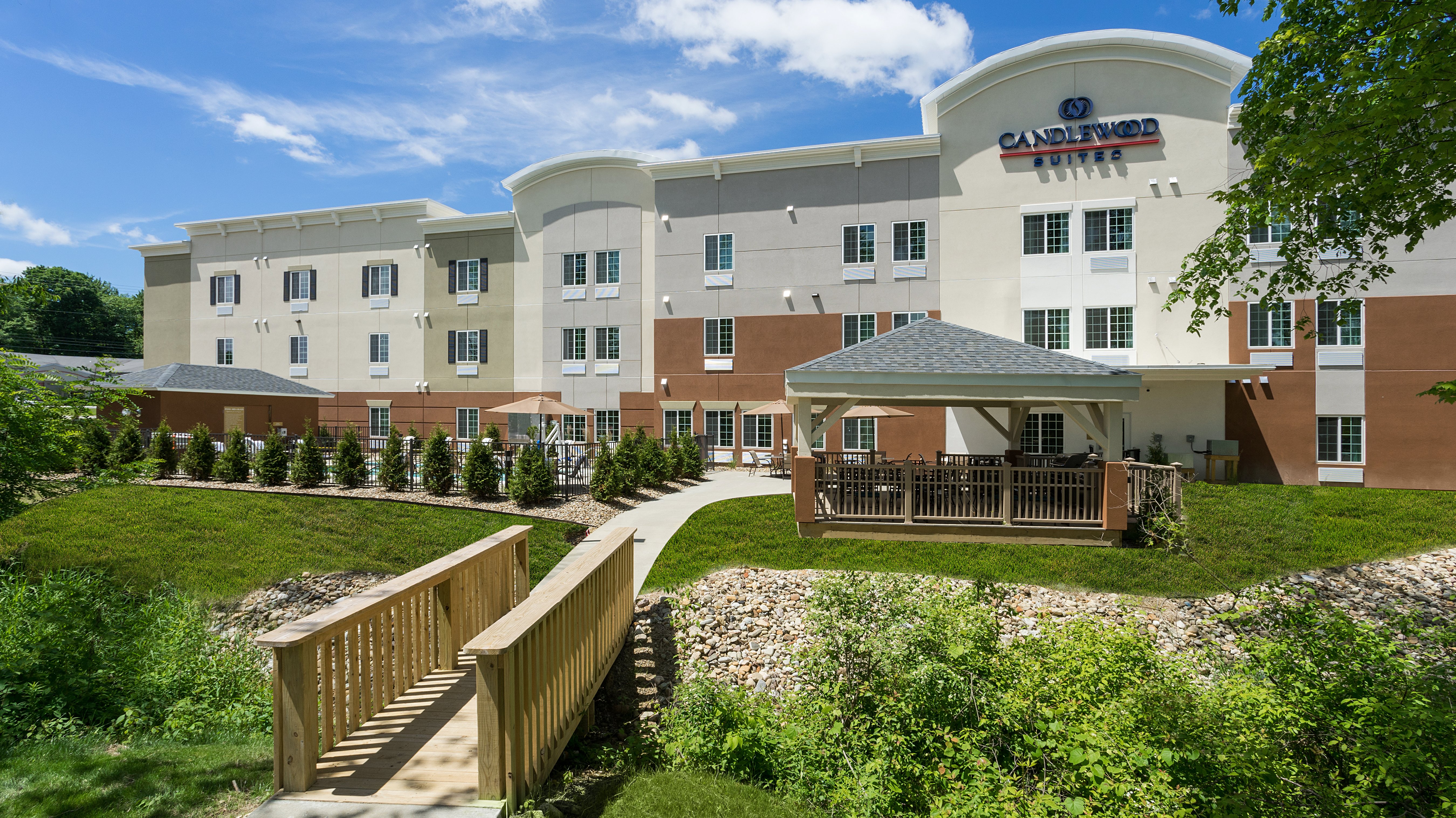Candlewood Suites GROVE CITY - OUTLET CENTER 42/43