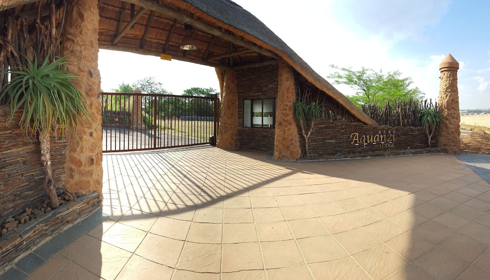 Aquanzi Lodge 12/43