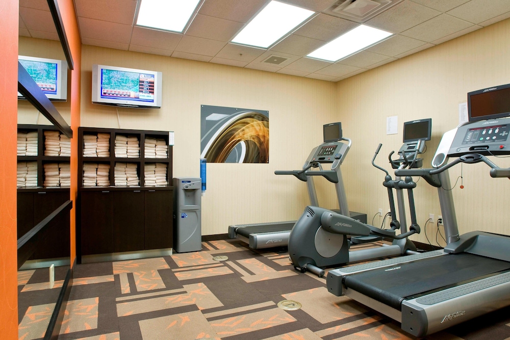 Courtyard By Marriott Cincinnati North At Union Centre 37/50