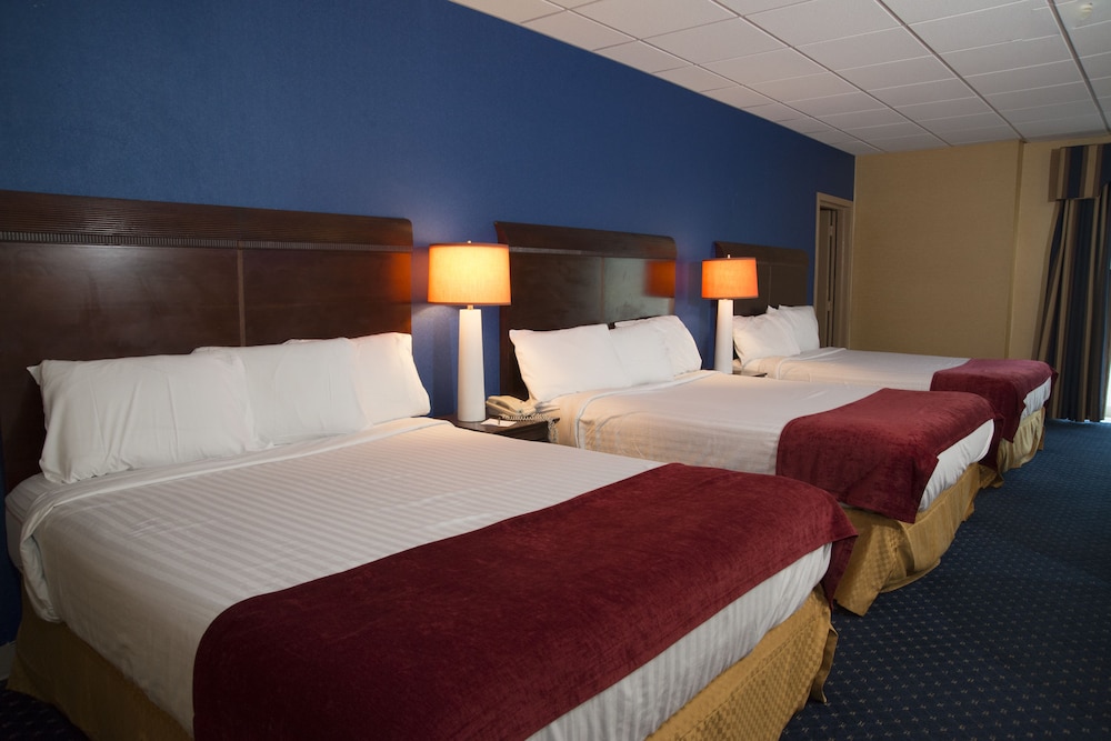 Hampton Falls Inn 7/44