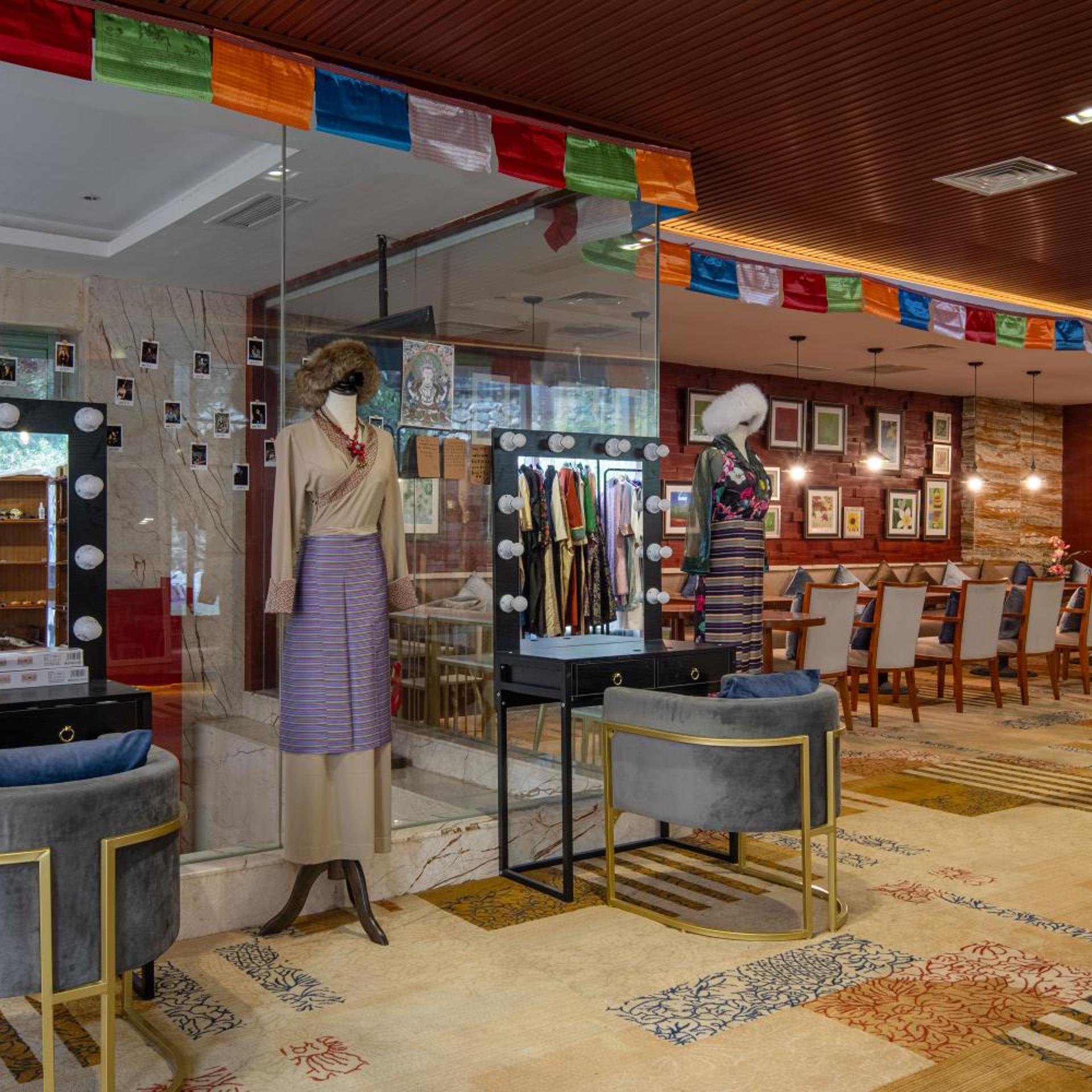 Howard Johnson by Wyndham Tianyuan Resort Jiuzhaigou 32/46