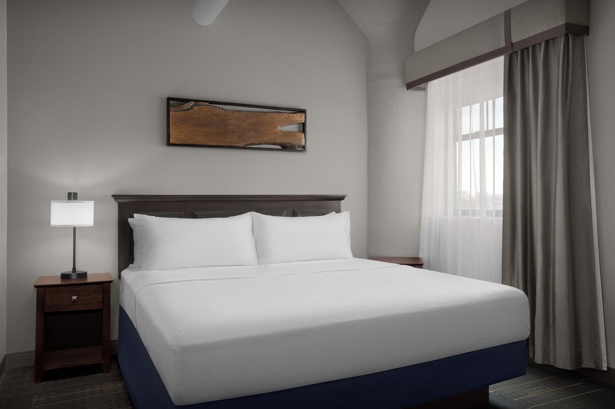 Suite, Multiple Beds