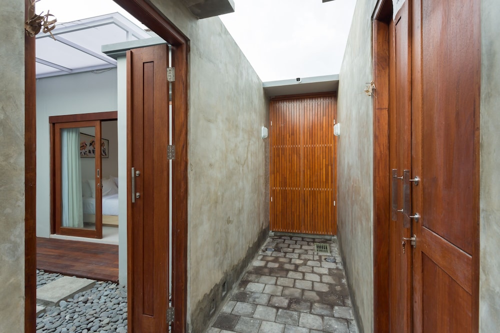 Radea Villa 60/61