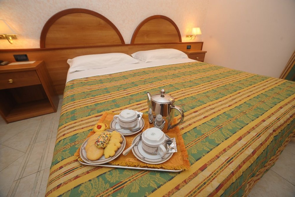 Hotel L'Aquila 14/19
