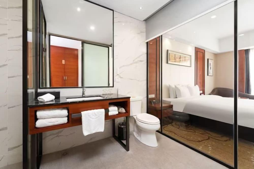 Kai Jia Hotel 58/60