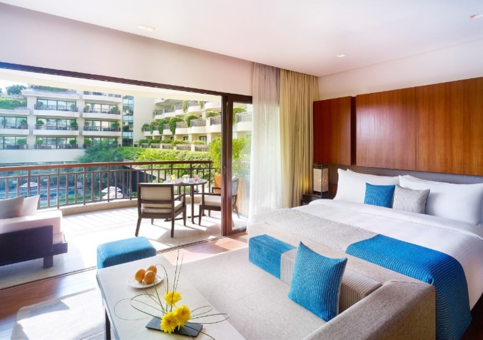 Grand Luxury King Bed Room