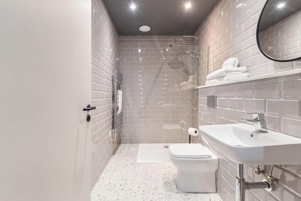 King Street Aparthotel 58/62