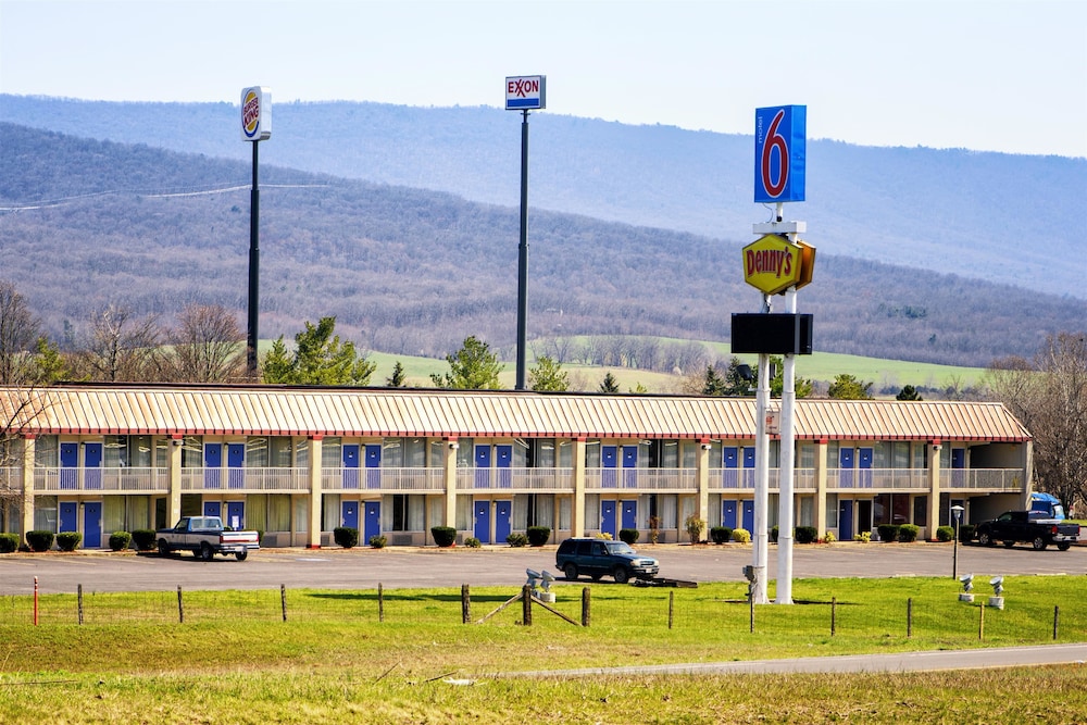 Motel6 Mount Jackson, VA - Shenandoah 44/56