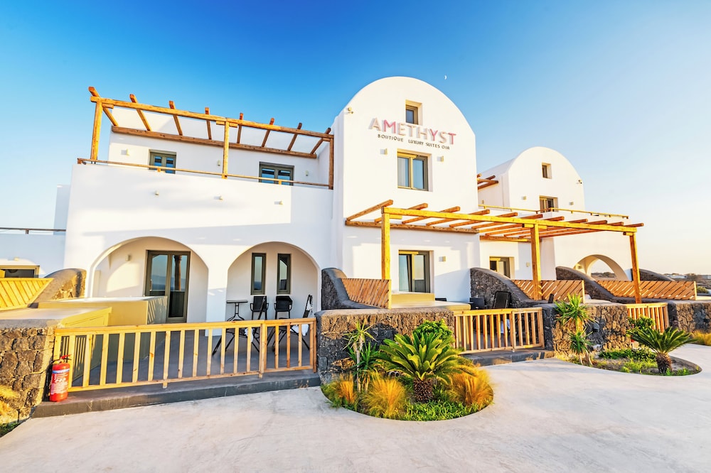 Amethyst Exclusive Suites Oia 62/72