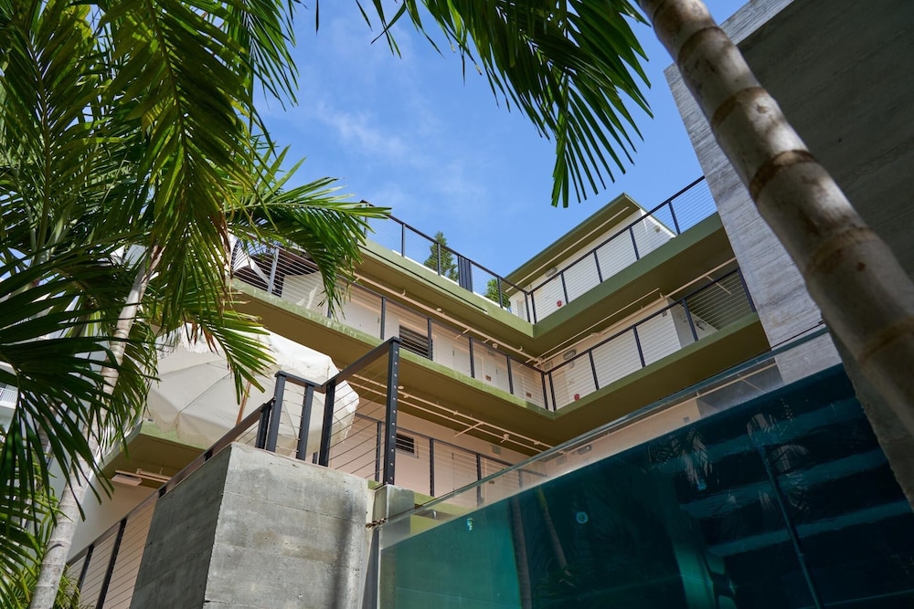 Balfour Miami Beach, a Registry Collection Hotel 6/81