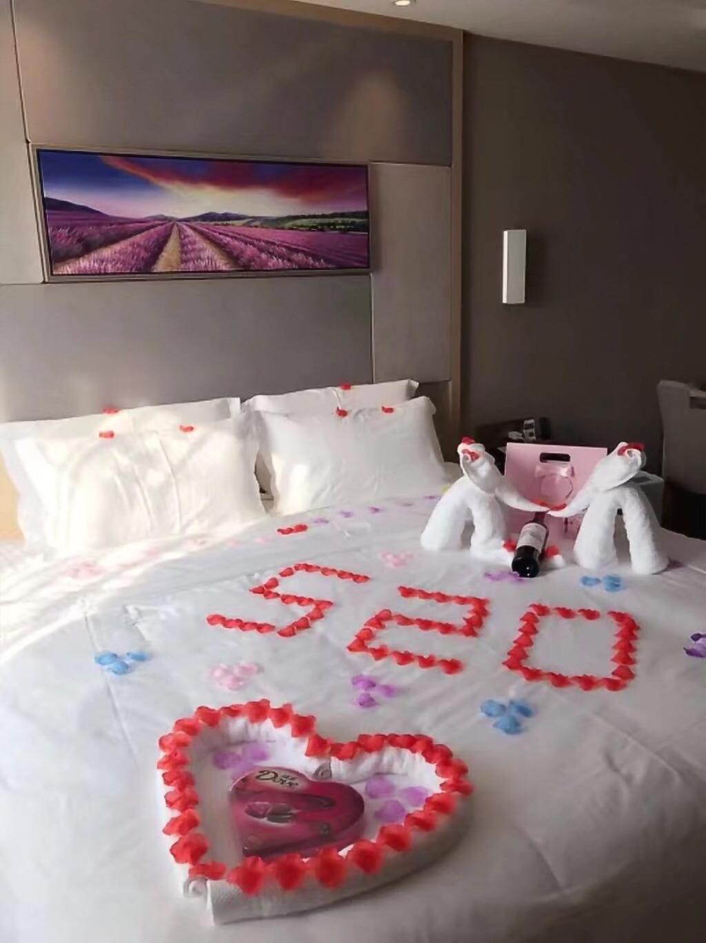 Lavande Hotels (Shanghai Jiading Xincheng Stadium) 24/93