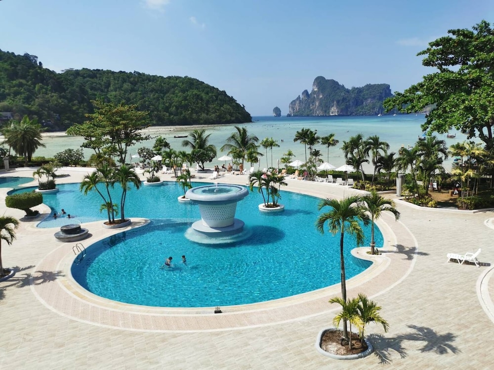 Phi Phi Island Cabana Hotel 68/69