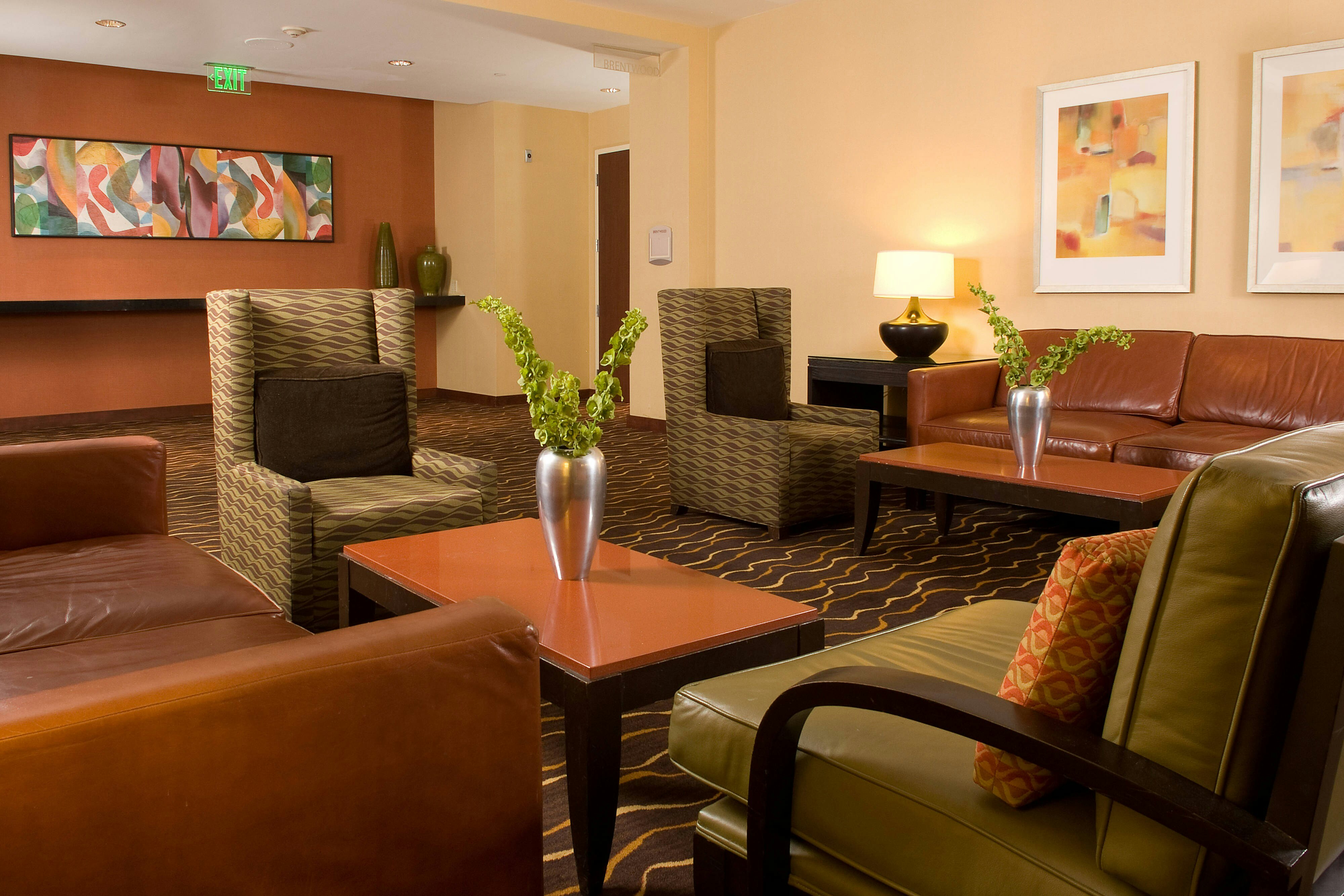 Courtyard By Marriott Los Angeles Sherman Oaks 14/34