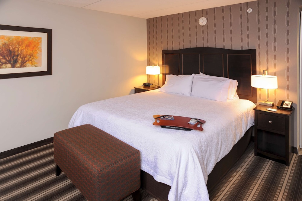 HAMPTON INN NEPTUNE/WALL 20/54