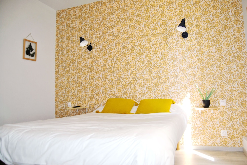 HOTEL LE THUROT 8/50