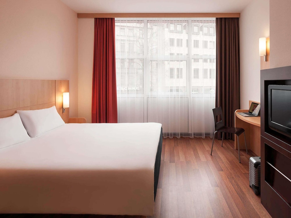 IBIS NUERNBERG ALTSTADT 16/66