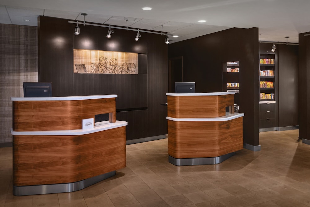 Courtyard by Marriott Mahwah 4/51