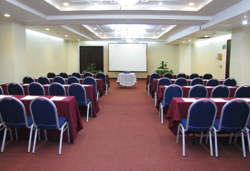 Aranzazu Plaza Kristal 53/65