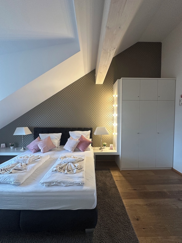 Helvetia Suites 14/52