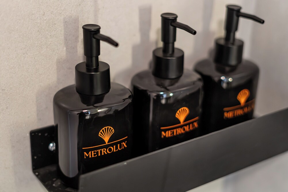 Metrolux City Contemporary Hotel 21/50