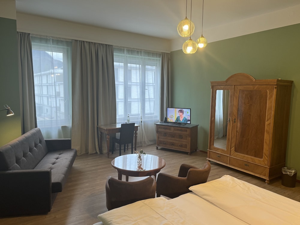 Hotel Sonnenbichl 38/58
