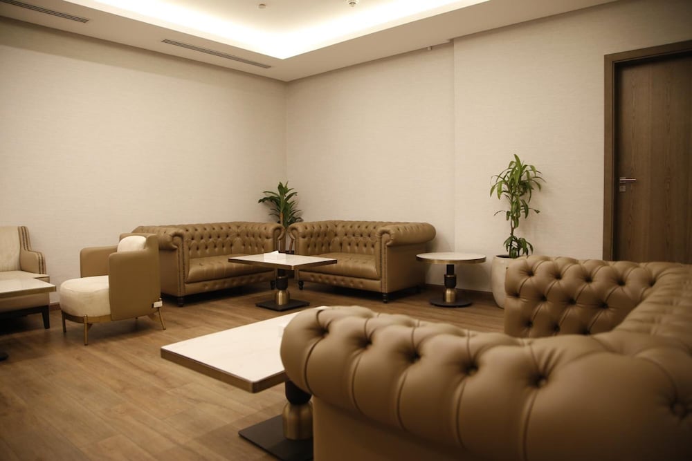 رويال الروضة(Al Rawda Royal Inn) 48/62