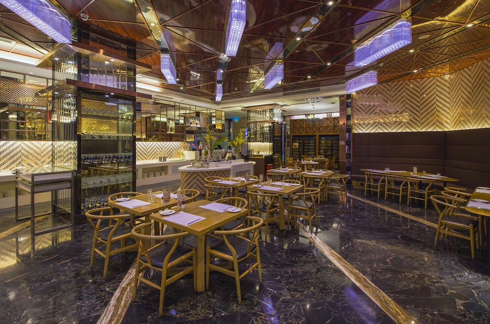 Zhong Tian Mayfair Hotel 46/56