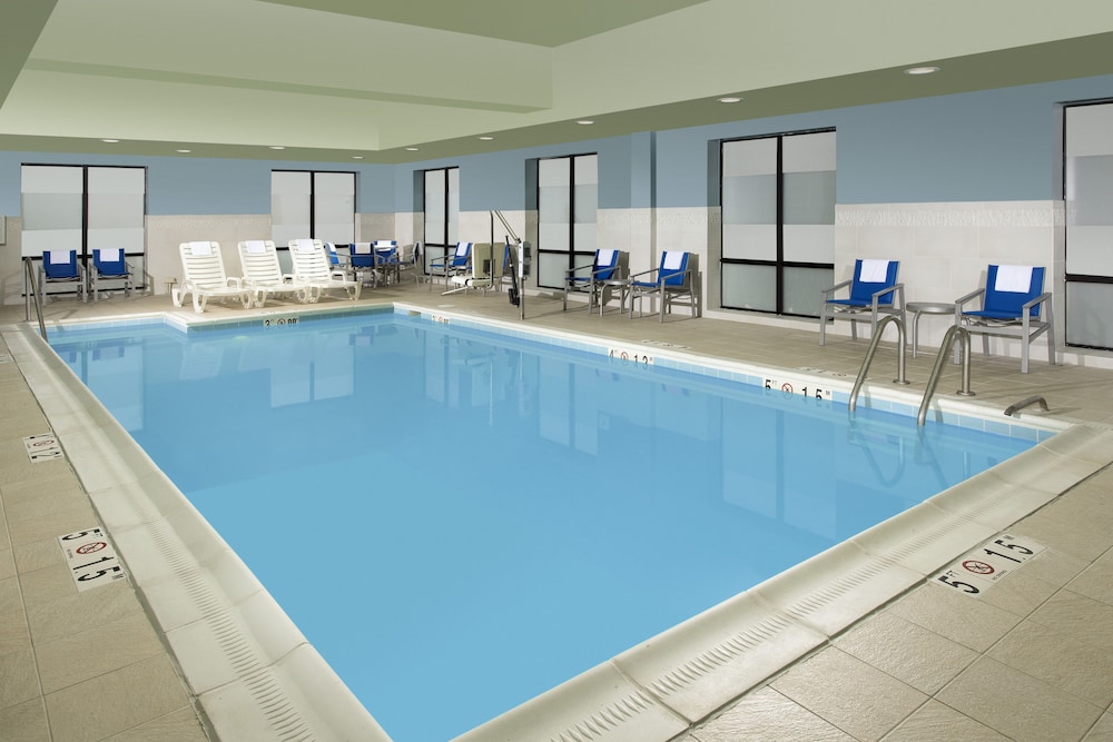 Holiday Inn Express Suites Baltimore Bwi Airport North Ex Wingate By Wyndham 3/69