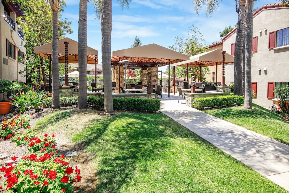 Courtyard By Marriott Palo Alto Los Altos 66/70